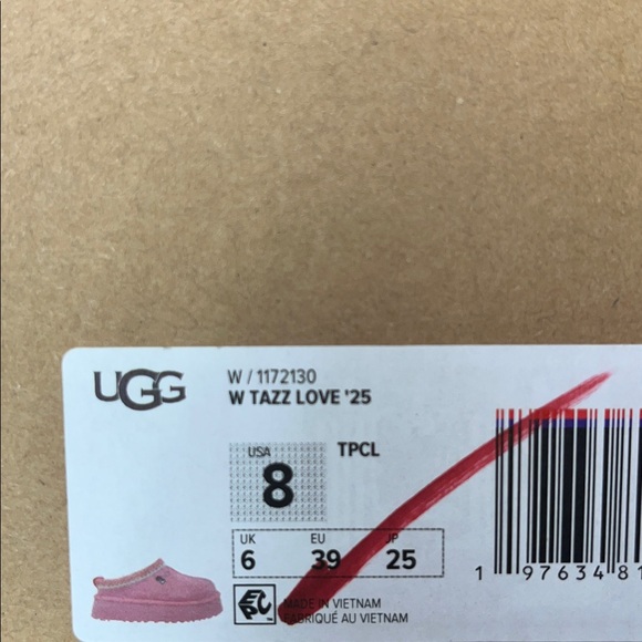 UGG TAZZ LOVE ‘25 - Picture 6 of 6